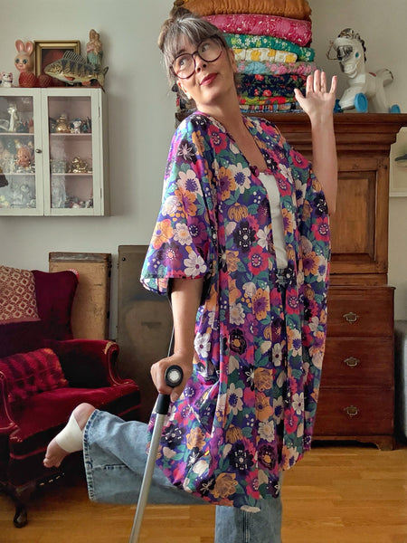 Sjok / kaftan med massa blommor