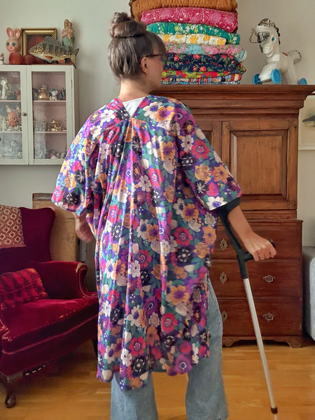 Sjok / kaftan med massa blommor