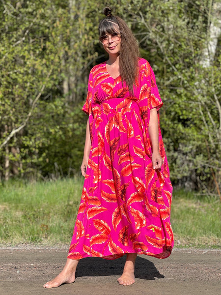 Spektakel / kaftanklänning i knalliga färger