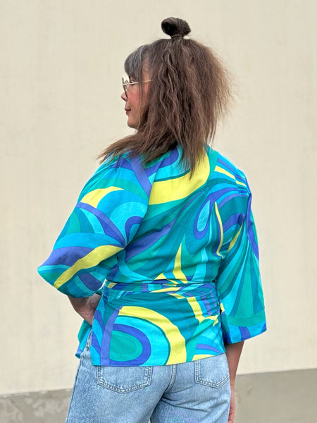 Omlottblus i havets färger