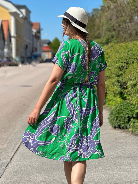 A-linjeklänning i grönt & lila