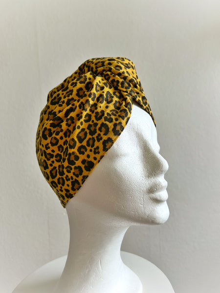 Turban i leopardmönster