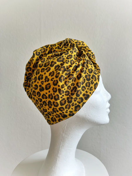 Turban i leopardmönster