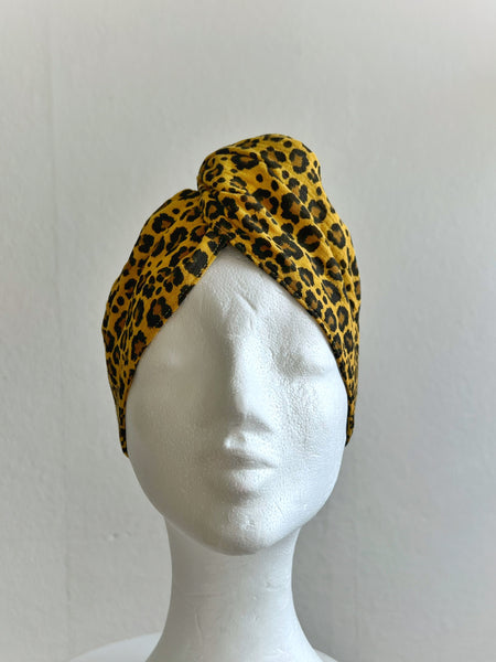 Turban i leopardmönster