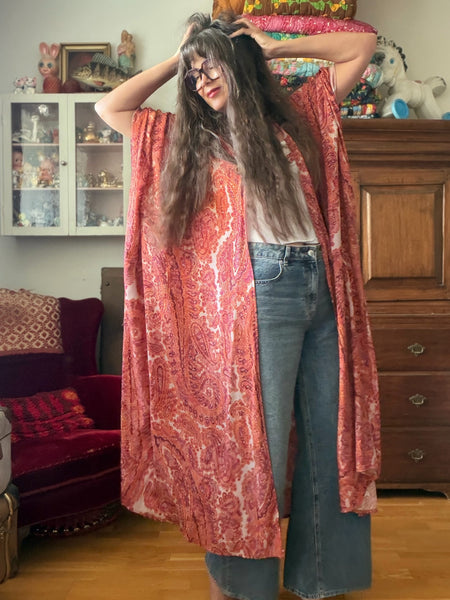 Extra långt sjok / kaftan i viskos med paisleymönster