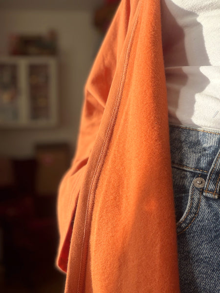 Gos-sjok / kaftan i collagetyg tegelfärgat