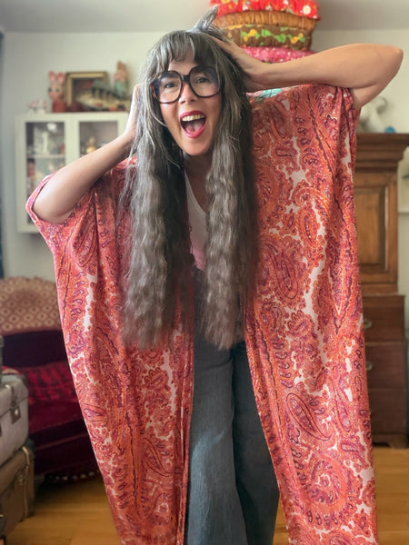 Extra långt sjok / kaftan i viskos med paisleymönster