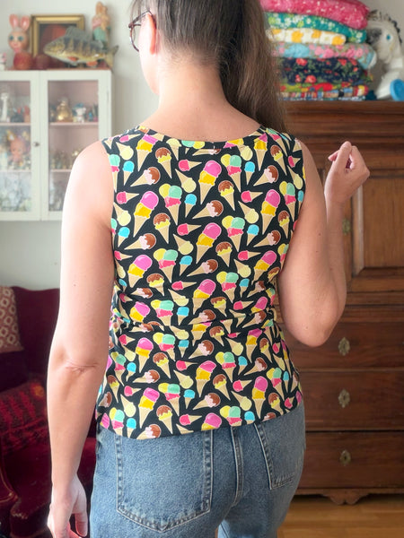 Linne, svart med färgglada glassar