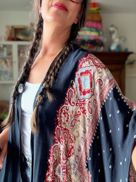 Sjok / kaftan svart med paisley