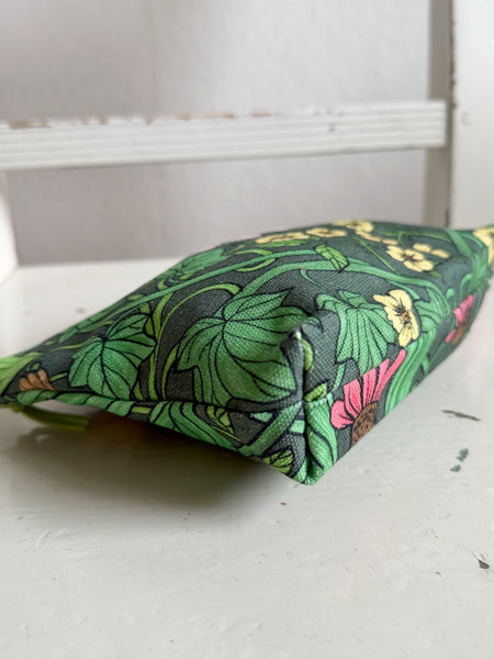 Necessär med fåglar & blommor