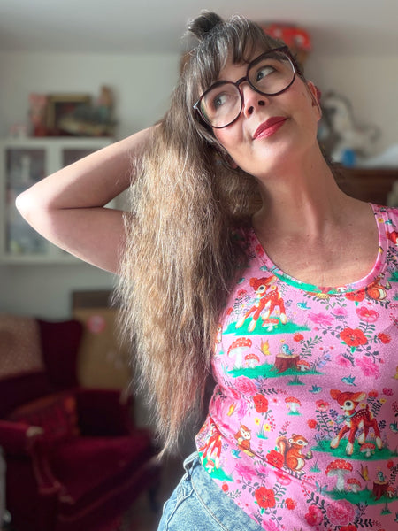 Linne, rosa med djur