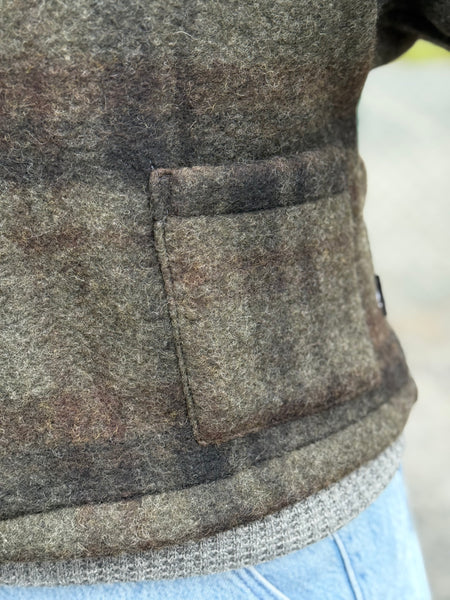 Kort jacka i rutig ull