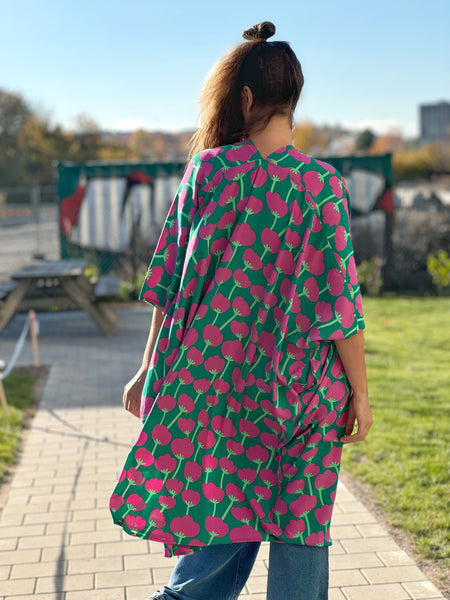 Sjok / kaftan grön med rosa blommor