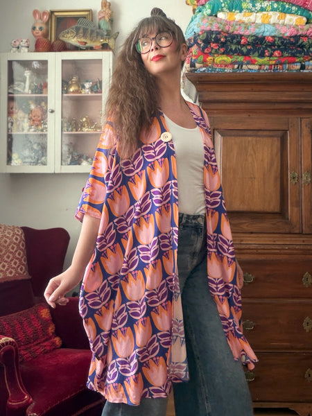 Sjok / kaftan blått med stora tulpaner