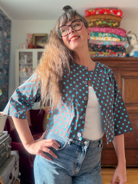 Blusjacka i prickig manchester