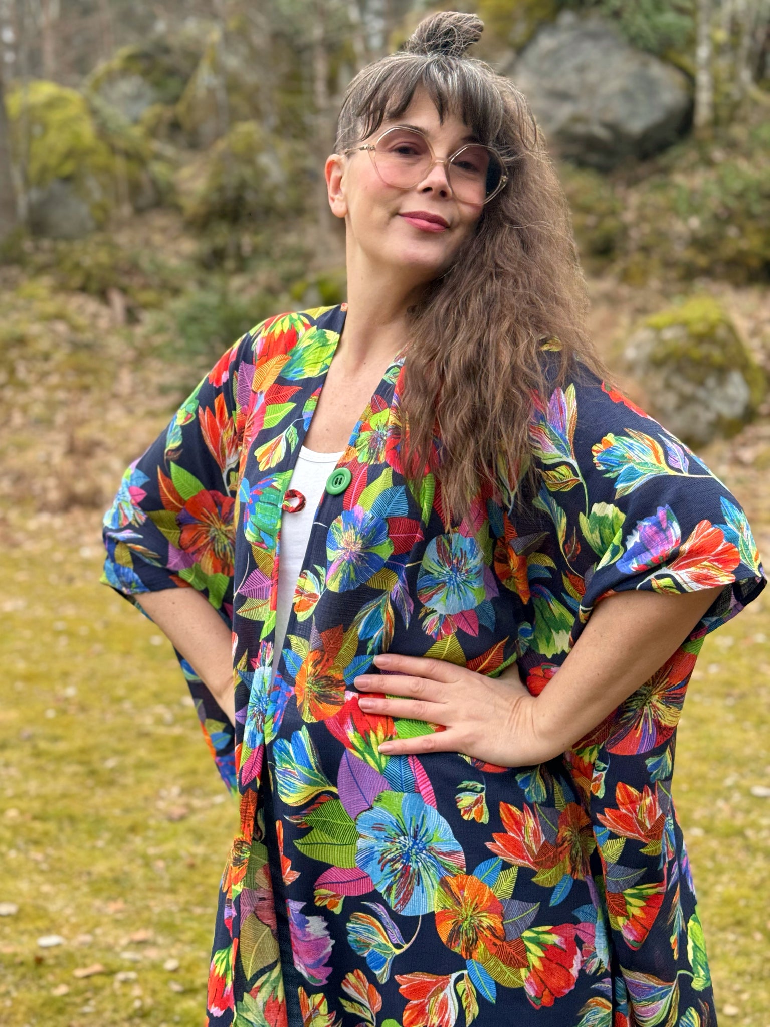 Sjok / kaftan med stora färgglada blommor