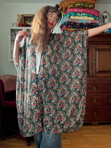 Sjok / kaftan i blommig chiffong