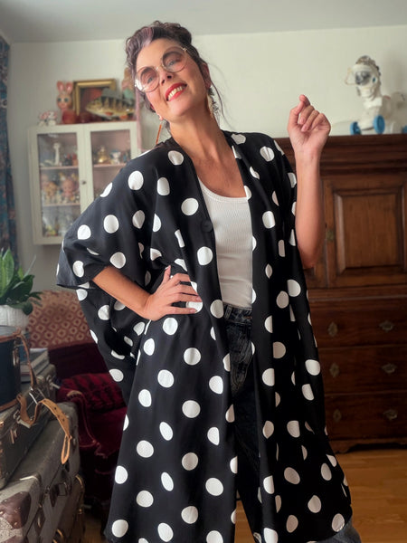 Sjok / kaftan svart med stora prickar