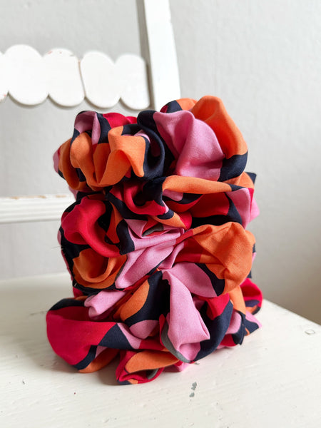 Scrunshie i rött, rosa & orange