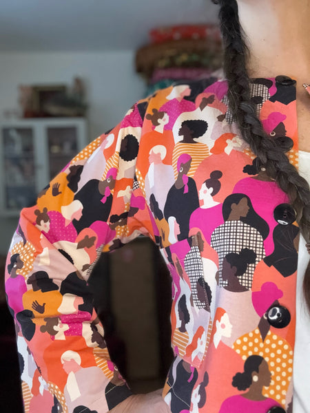 Blusjacka med lång ärm i jersey med kvinnor på