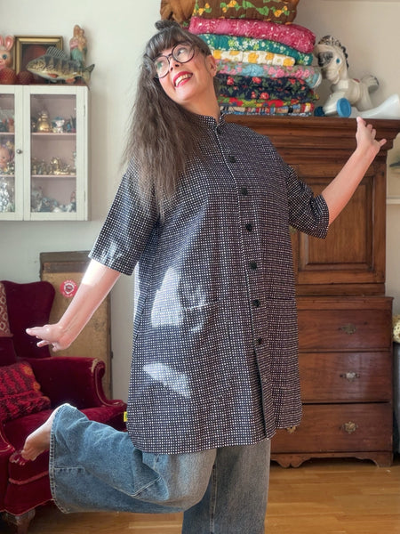 Städrock, svart med vita prickar