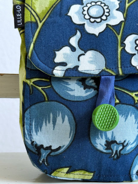 Bältesväska med blåbär