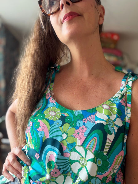 Blus med tunna axelband Woodstock