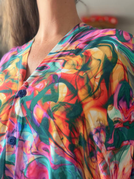 Sjok / kaftan med knappar marmorerat