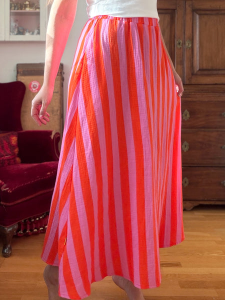 Långkjol i med resår & fickor, randig