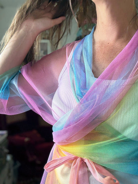 Omlottblus i mjuk tyll