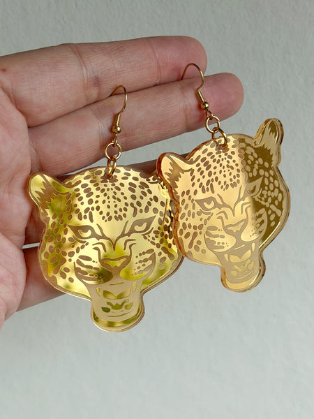 Örhängen, leopardhuvuden i guld