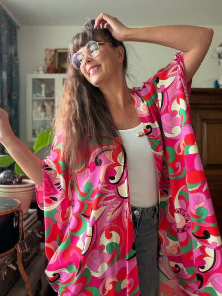 Sjok / kaftan i rosa röd paisley