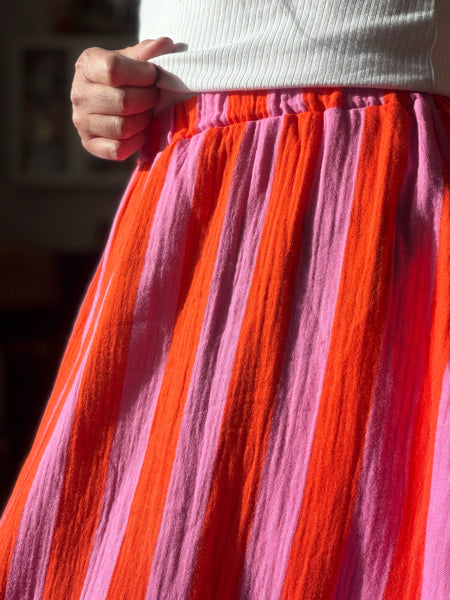 Långkjol i med resår & fickor, randig