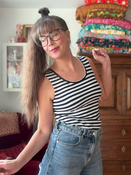 Linne, klassiskt randigt i svart & vitt