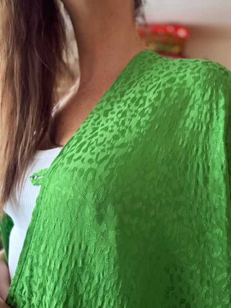 Sjok / kaftan i knalligaste grönt