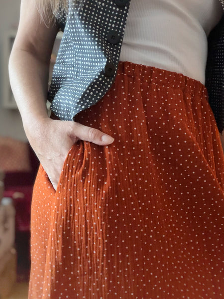 Långkjol i mjuk bomull med resår, tegel