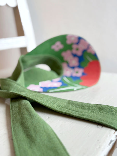 Solskärm grön med stora blommor