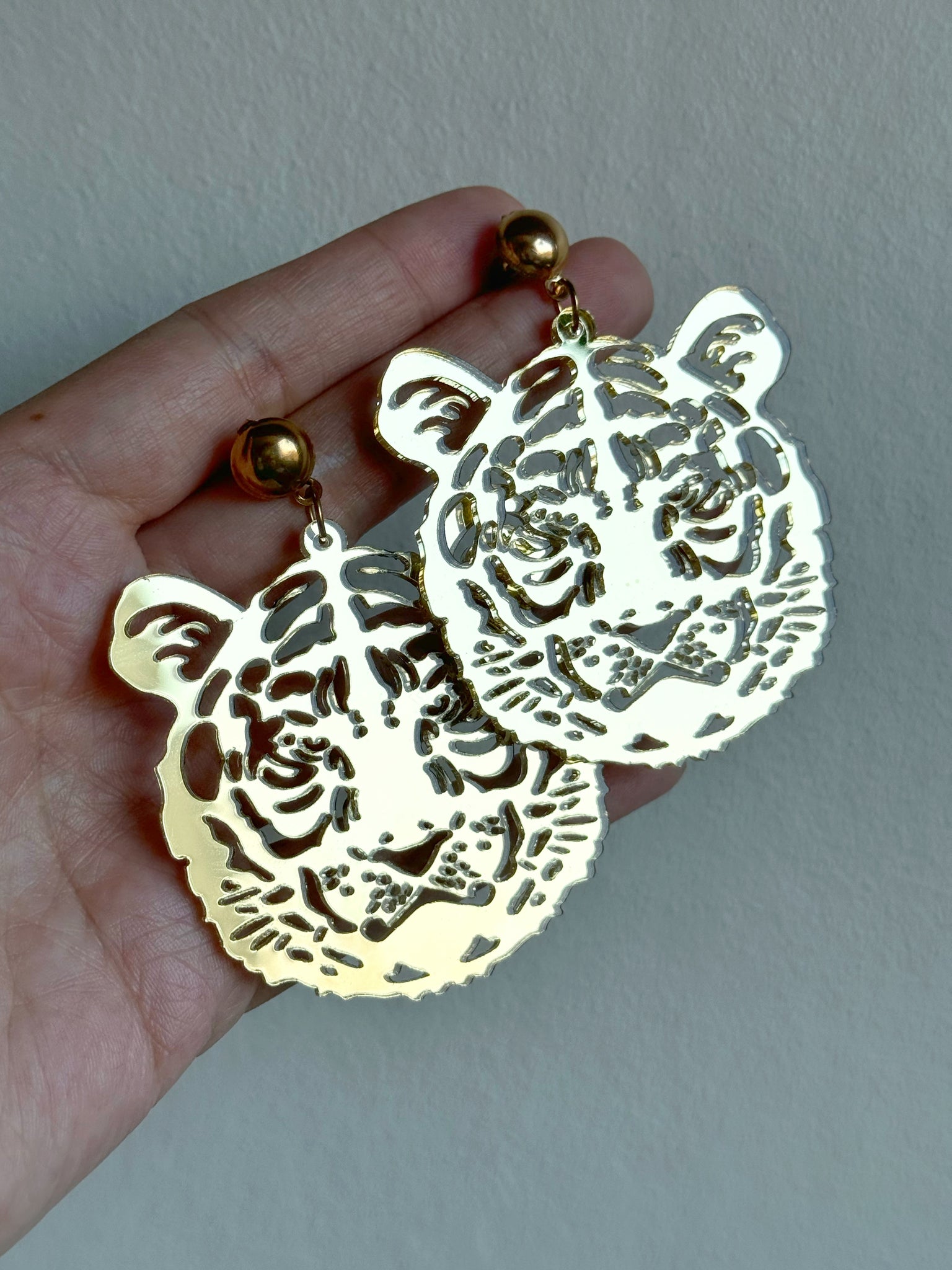 Örhängen, tigerhuvuden