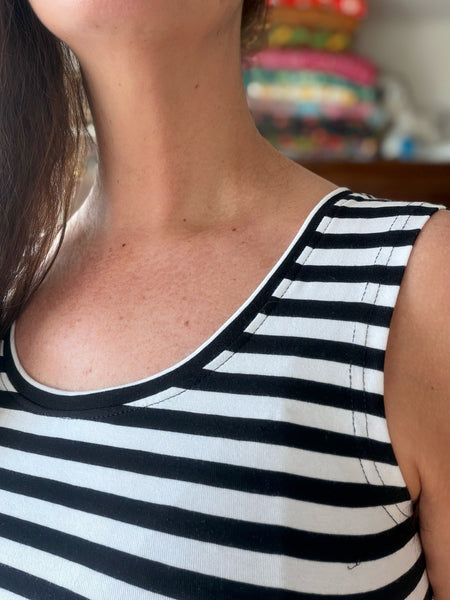 Linne, klassiskt randigt i svart & vitt