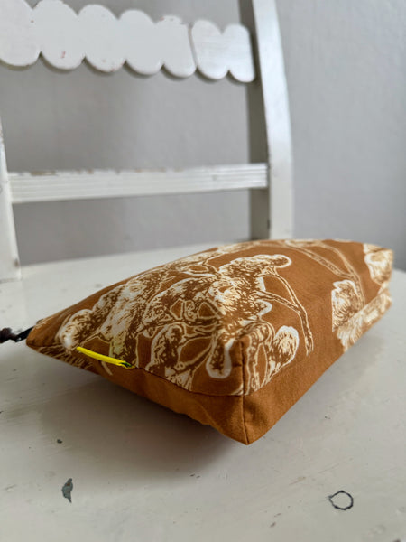 Necessär med träd