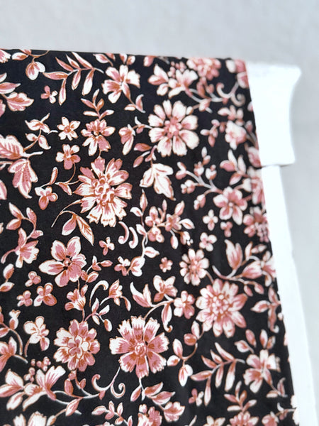 Liten sjal / sjalett, svart med blommor