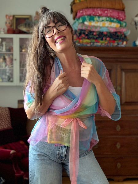 Omlottblus i mjuk tyll