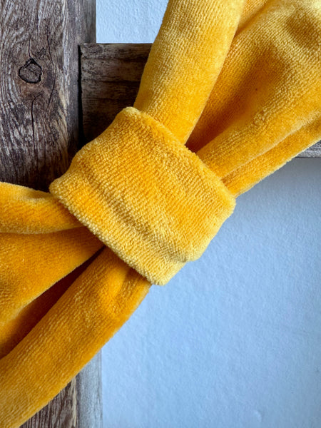 Hårband i gul velour