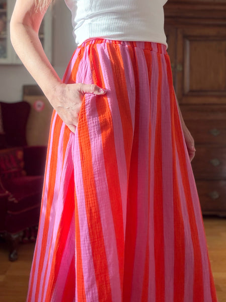 Långkjol i med resår & fickor, randig