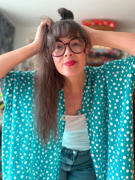 Sjok / kaftan i prickig viskos