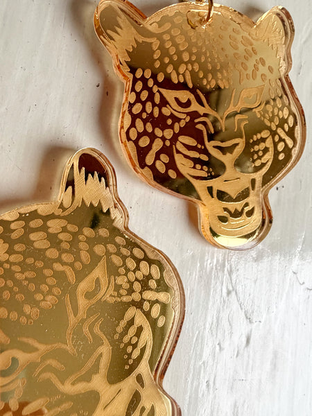 Örhängen, leopardhuvuden i guld