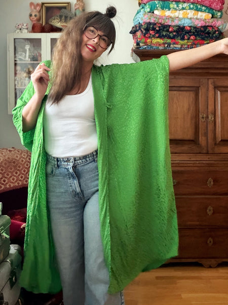 Sjok / kaftan i knalligaste grönt