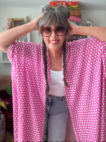 Sjok / kaftan cerise med prickar