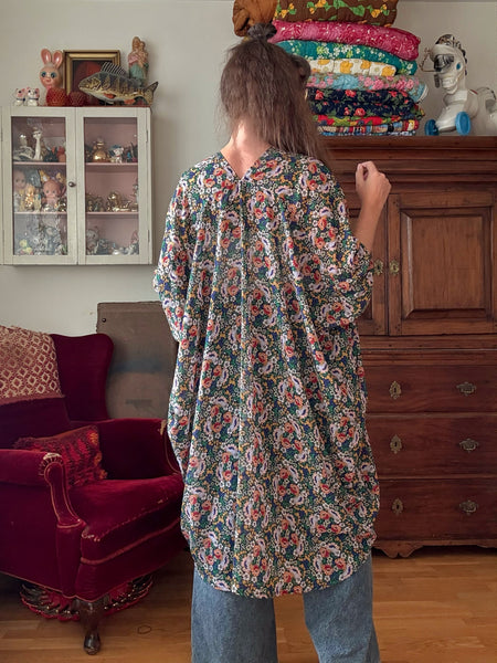 Sjok / kaftan i blommig chiffong