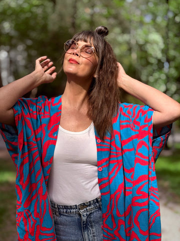 Sjok / kaftan med knappar hela vägen i turkost & cerise